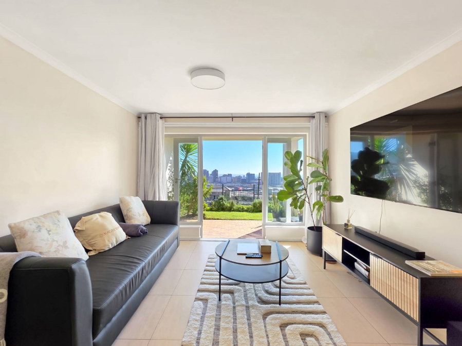 2 Bedroom Property for Sale in Vredehoek Western Cape